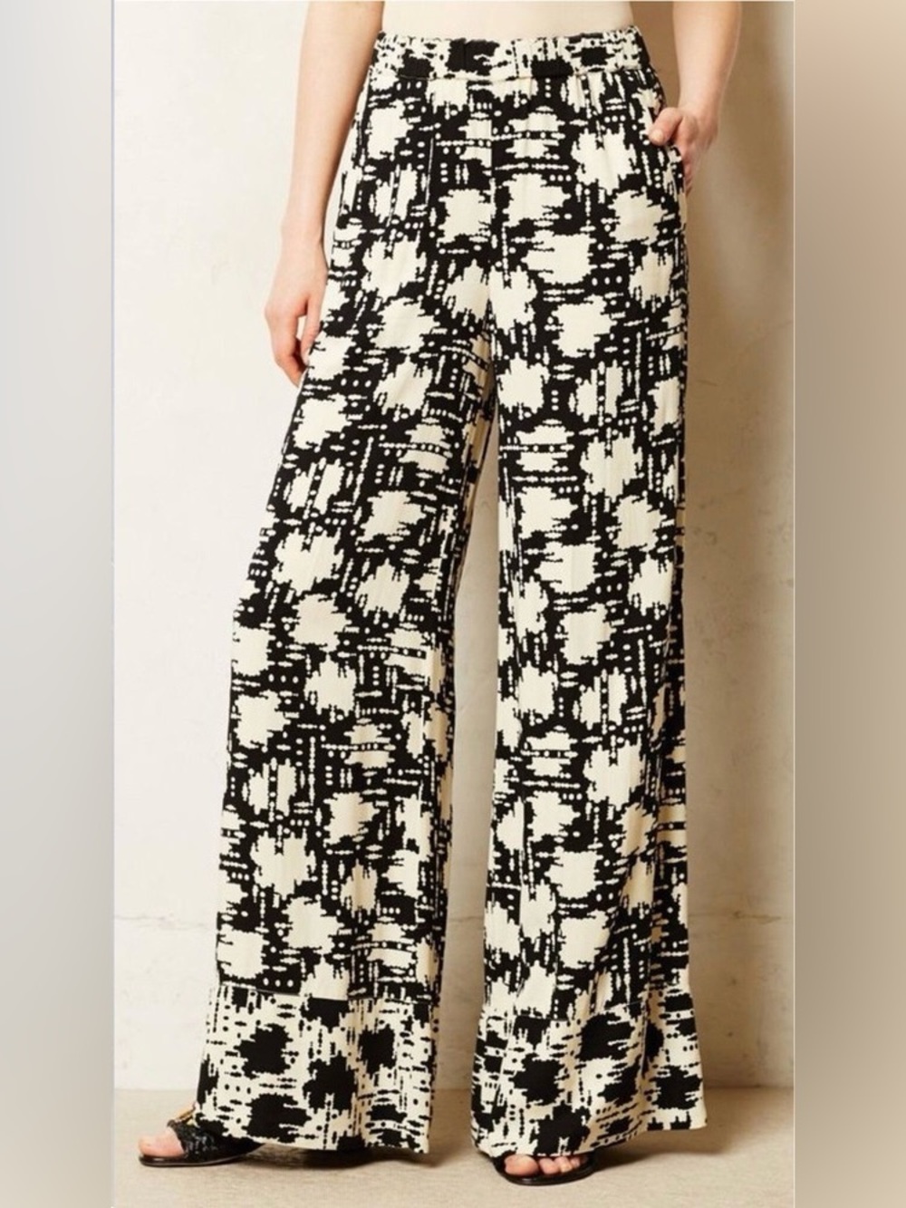 Lilka Anthropologie Black Motif Wide Leg Pants size Small